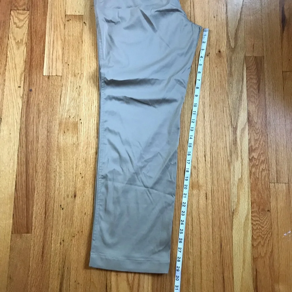 Nike Golf Dri-Fit Men's Light Khaki Chino Pants 34x30